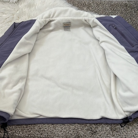 Cabela's Purple Rain Jacket - Picture 4 of 8